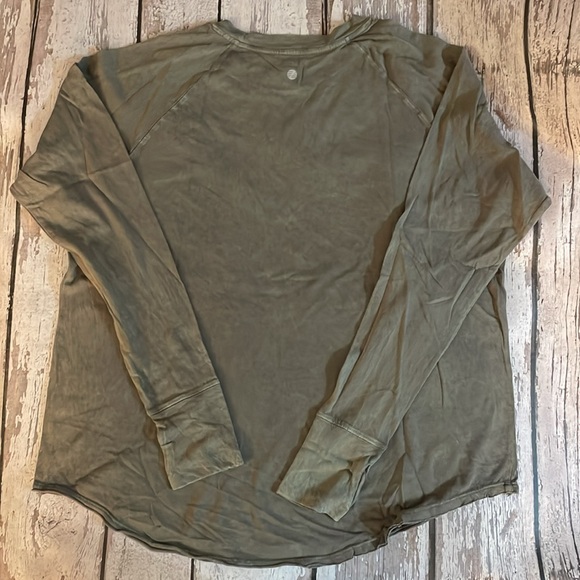 Z by Zella Vintage Wash Relaxed Long Sleeve Tee - Sz M - Picture 3 of 11